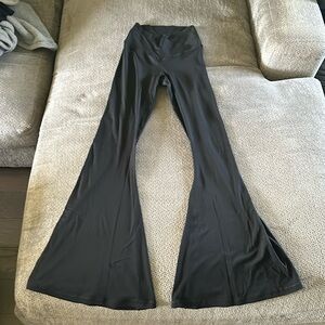 OFFLINE by Aerie Real Me High Waisted Crossover Flare Leggings - Black - Medium